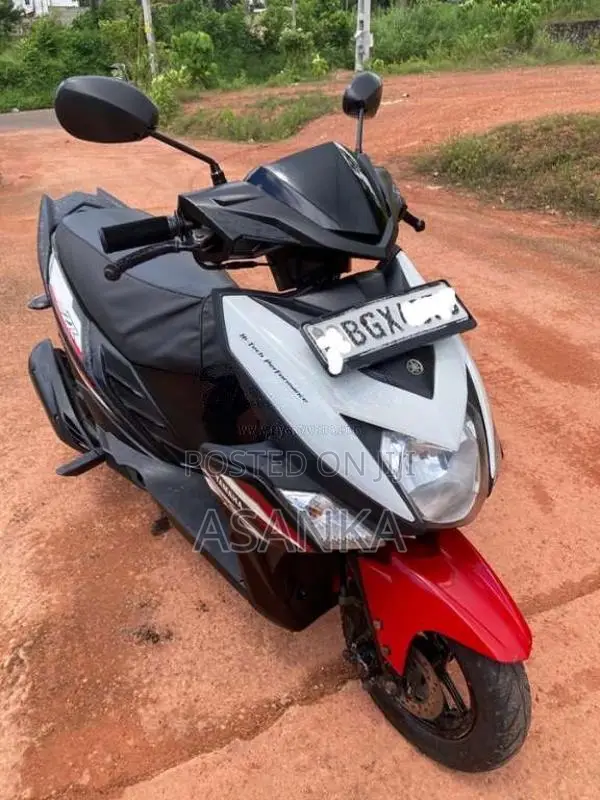 Yamaha ZR 2018 Motorbike (Used)