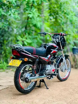 Bajaj CT-100 2010 Motorbike (Used)