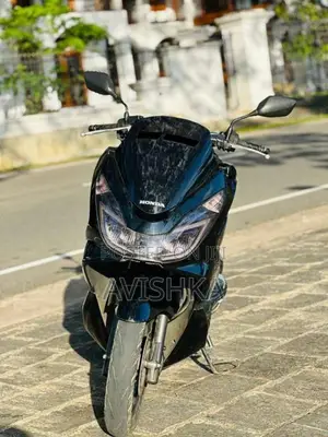 Honda Pcx 2018 Motorbike (Used)