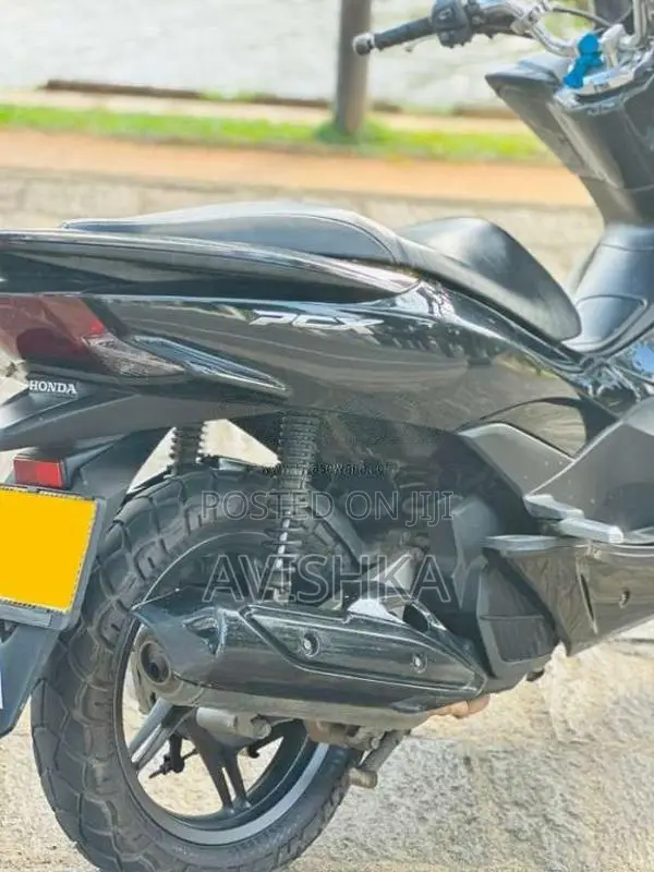 Honda Pcx 2018 Motorbike (Used)
