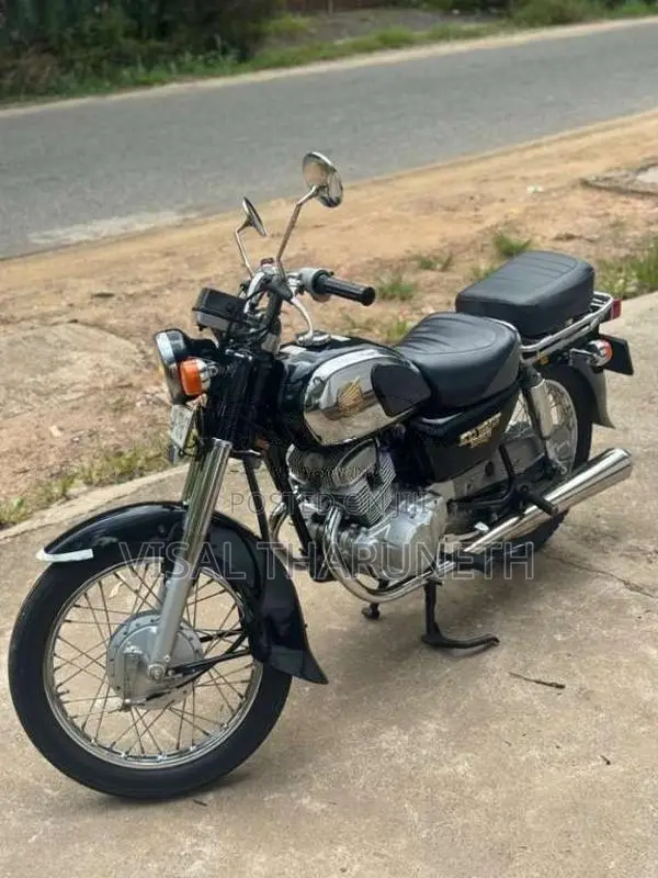 Honda CD 125 Benly 2005 Motorbike (Used)
