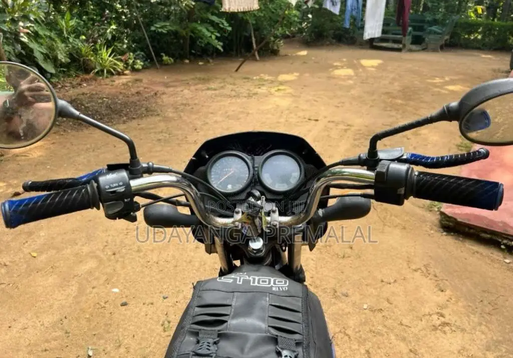 Bajaj Ct-100 2012 motorcycle (Used)