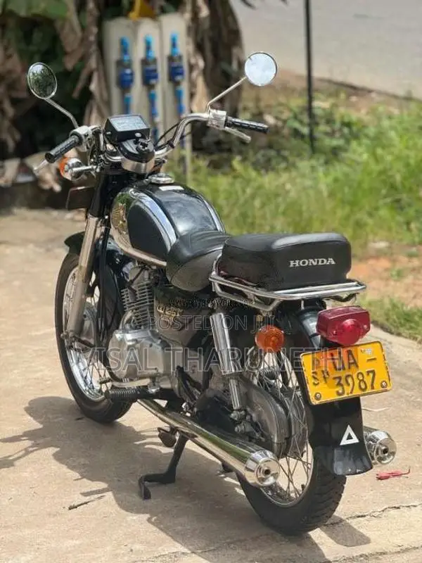 Honda CD 125 Benly 2005 Motorbike (Used)