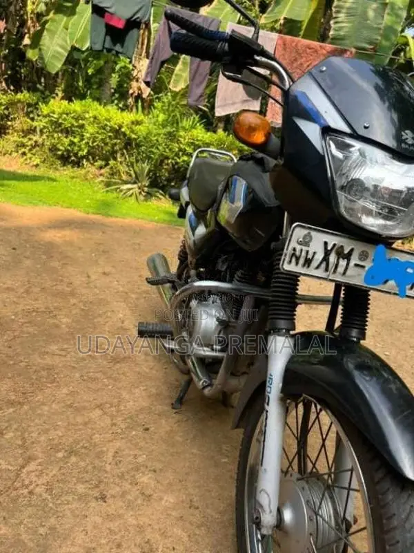 Bajaj Ct-100 2012 motorcycle (Used)