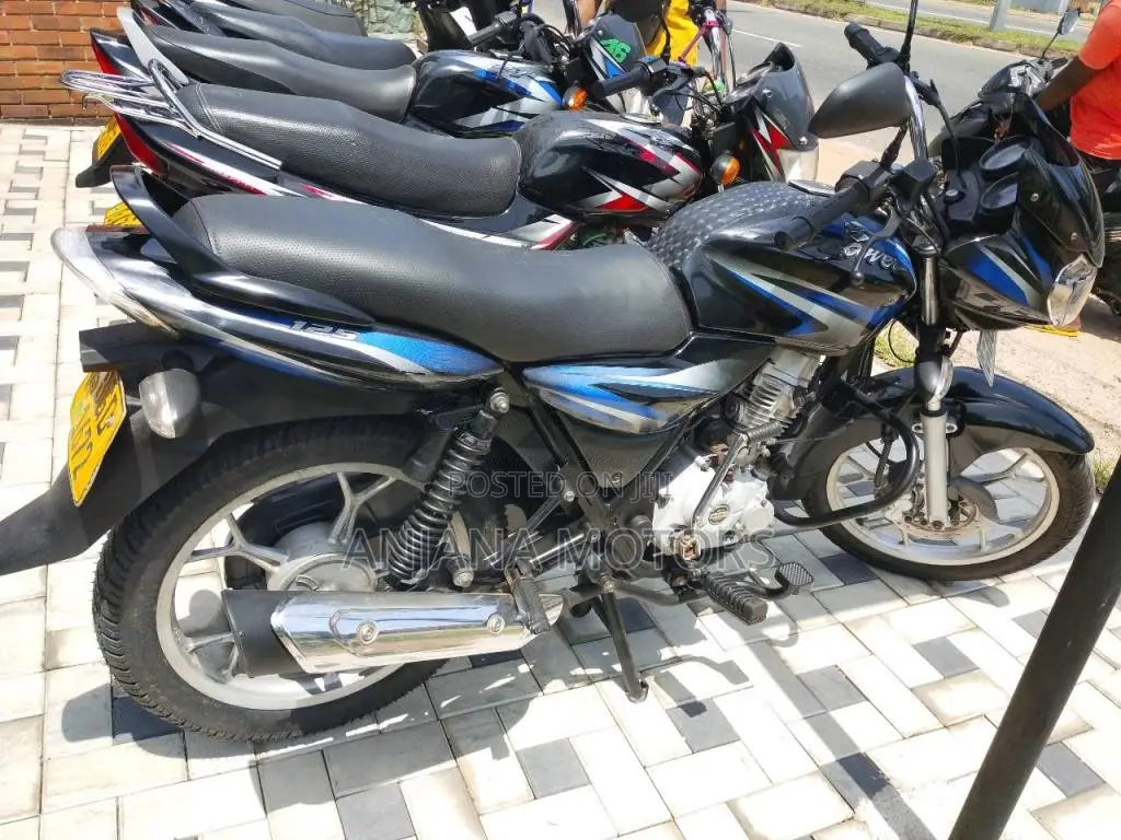 Bajaj Discover 2017 Motorbike (Used)