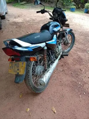 Bajaj CT-100 2004 Motorbike (Used)