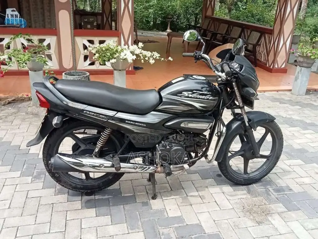 Hero-Honda Splendor 2012 Motorbike (Used)