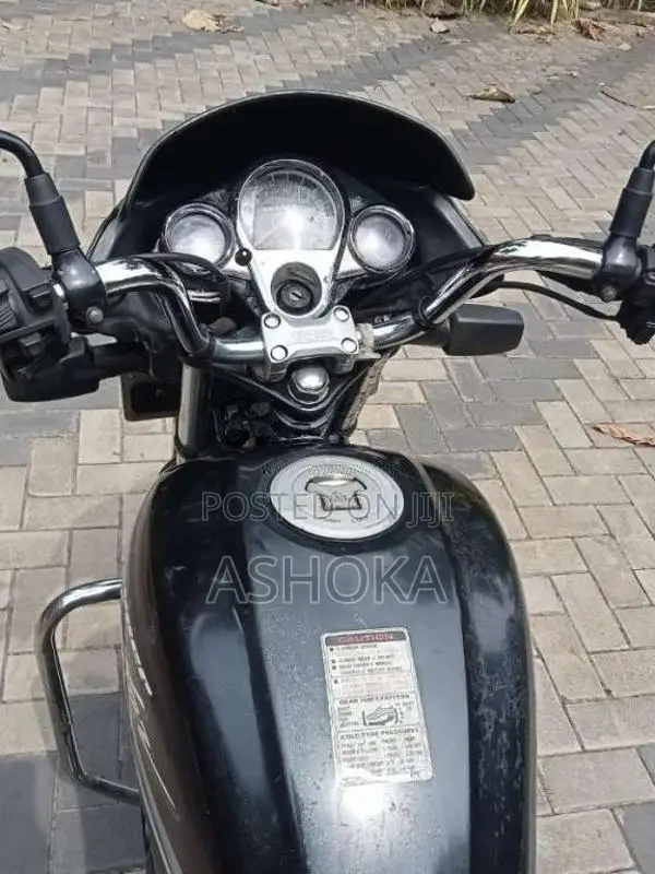 Hero-Honda Splendor 2012 Motorbike (Used)