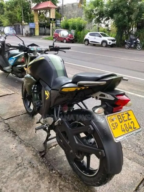 Yamaha Fz Version 2.0 S 2017 Motorbike (Used)