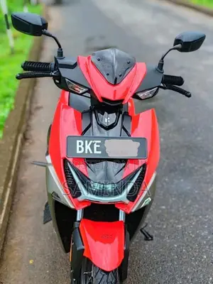 Hero Xoom 2025 Motorbike (Used)