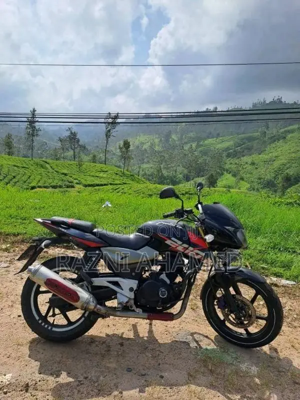 Bajaj Pulsar 200 2009 Motorbike (Used)