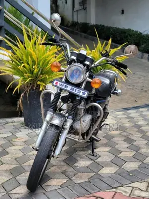 Suzuki GN125 H 2011 Motorbike (Used)