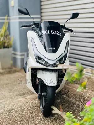 Honda Pcx 125 2025 Motorbike (Used)