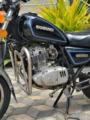 Suzuki GN125 H 2011 Motorbike (Used)