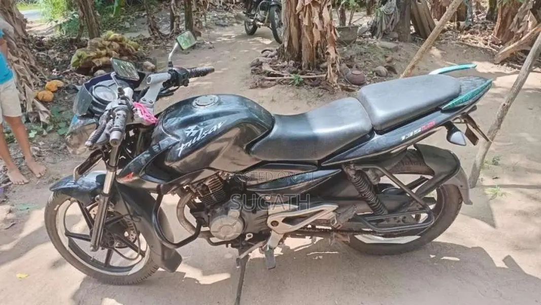 Bajaj Pulsar 2012 motorcycle (Used)