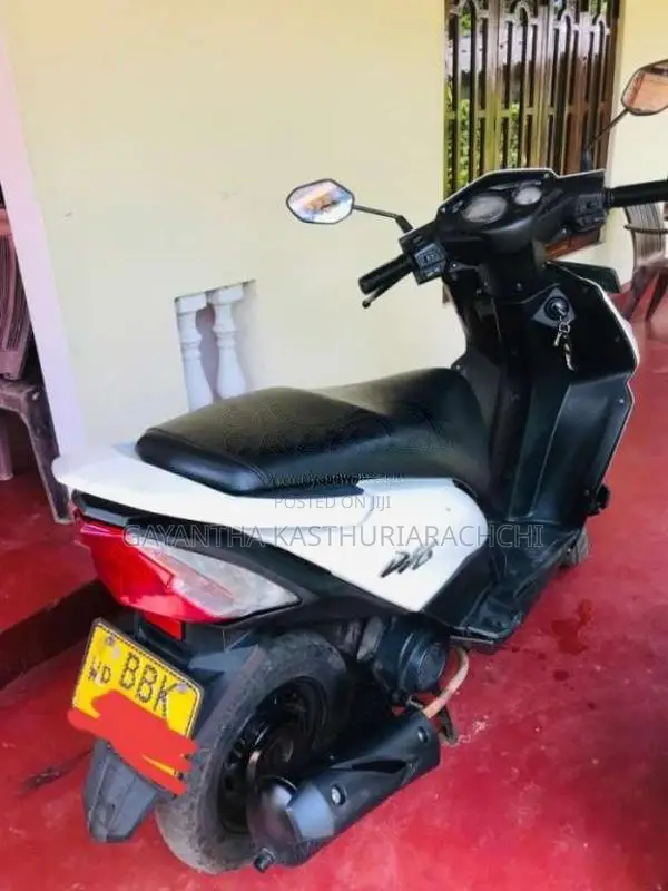Honda Dio 2014 motorcycle (Used)