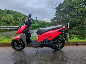 Hero Xoom 2025 Motorbike (Used)