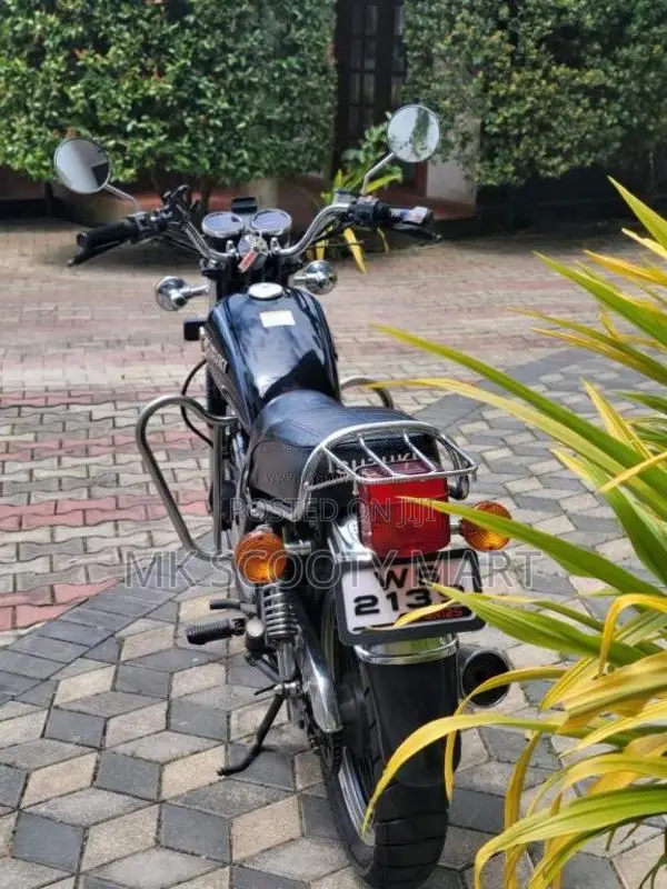 Suzuki GN125 H 2011 Motorbike (Used)