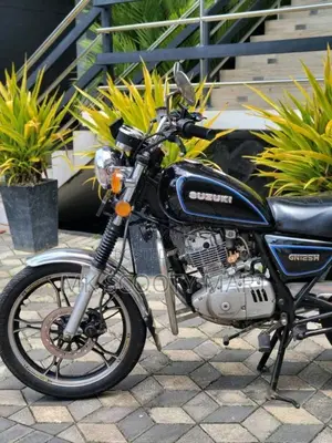 Suzuki GN125 H 2011 Motorbike (Used)