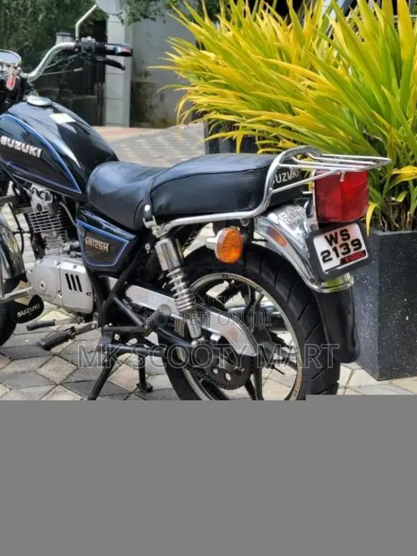 Suzuki GN125 H 2011 Motorbike (Used)
