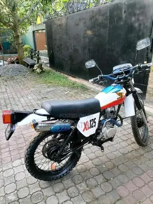 Honda Xlr125 CdiTrail 2000 Motorbike (Used)