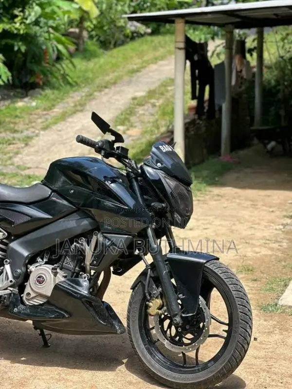Bajaj Pulsar NS200 2020 Motorbike (Used)