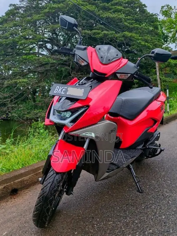 Hero Xoom 2025 Motorbike (Used)