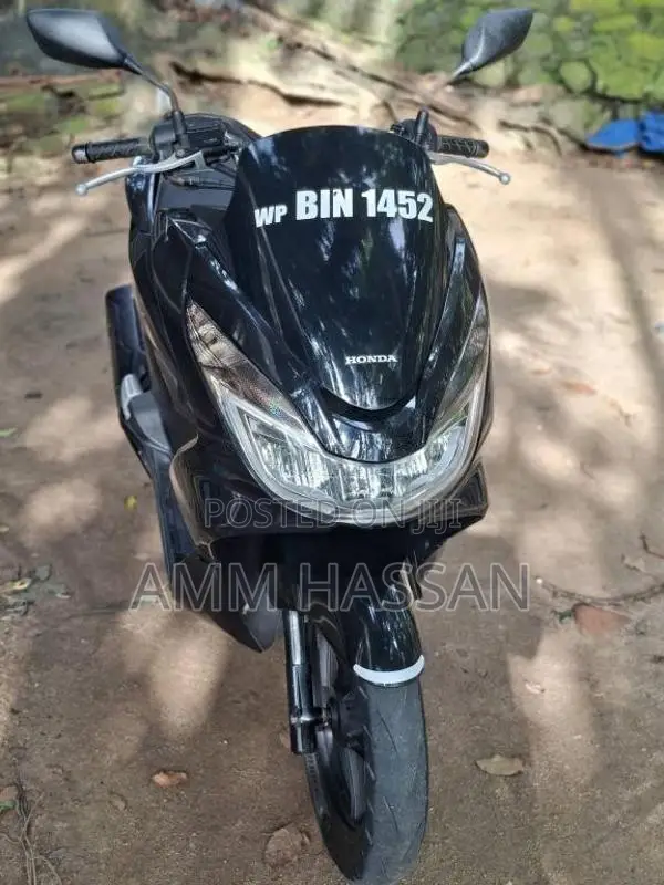 Honda Pcx 2020 Motorbike (Used)