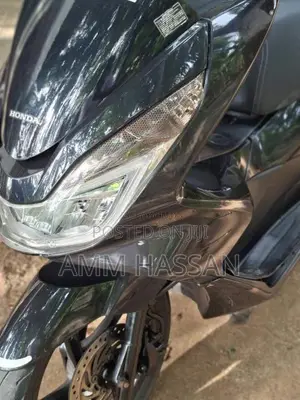Honda Pcx 2020 Motorbike (Used)