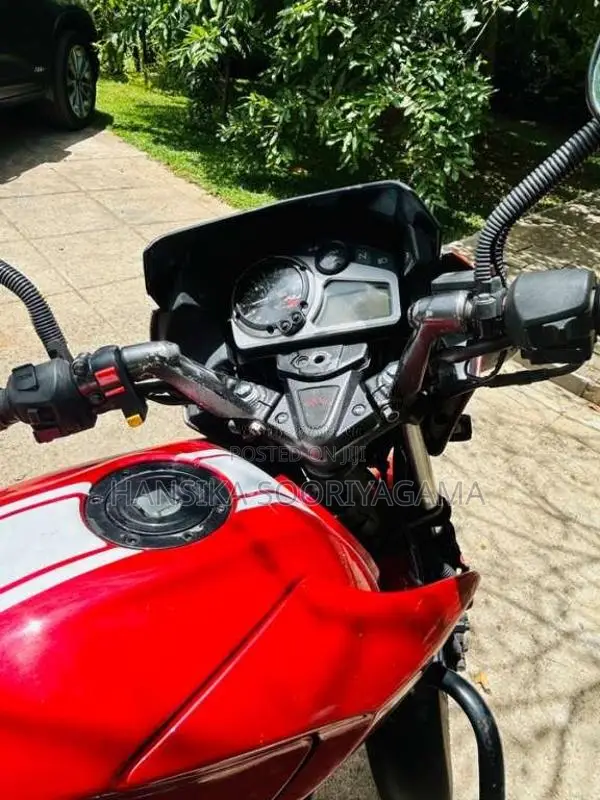 Hero-Honda CBZ Xtreme Sports 2012 Motorbike (Used)