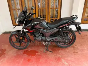 Hero Hunk 2016 Motorbike (Used)