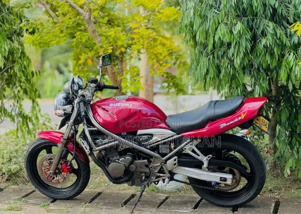 Suzuki Bandit Vtec 2006 Motorbike (Used)