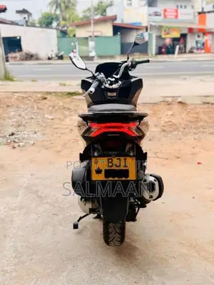 Honda Pcx 2024 Motorbike (Used)