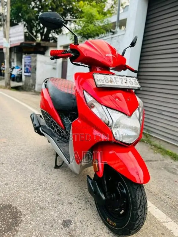 Honda Dio 2013 Motorbike (Used)