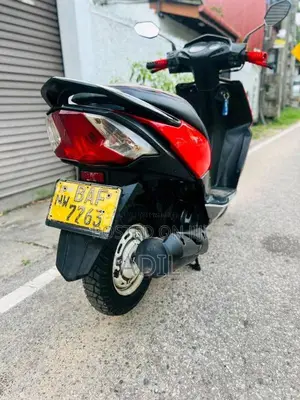 Honda Dio 2013 Motorbike (Used)