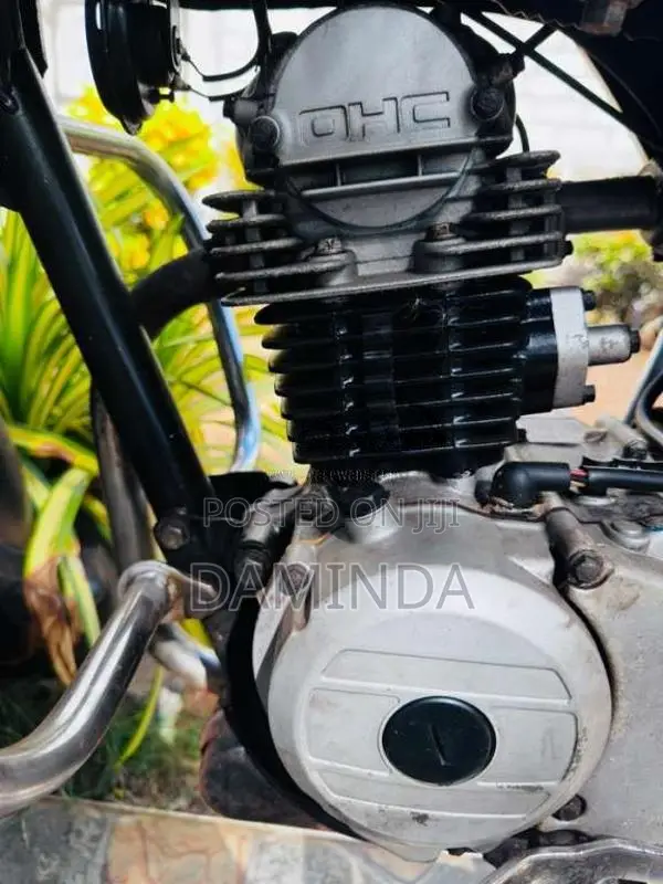 Bajaj CT-100 2017 Motorbike (Used)