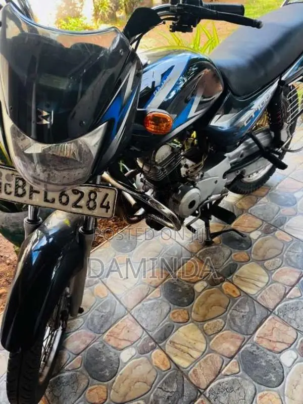 Bajaj CT-100 2017 Motorbike (Used)