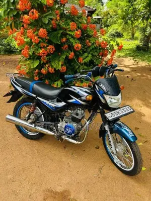 Bajaj CT-100 2016 Motorbike (Used)