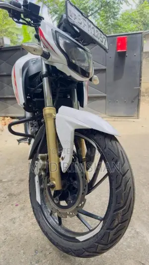 TVS Apache RTR 200 2017 Motorbike (Used)