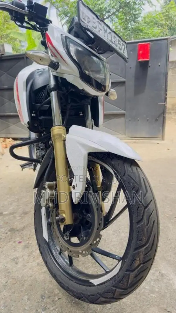 TVS Apache RTR 200 2017 Motorbike (Used)