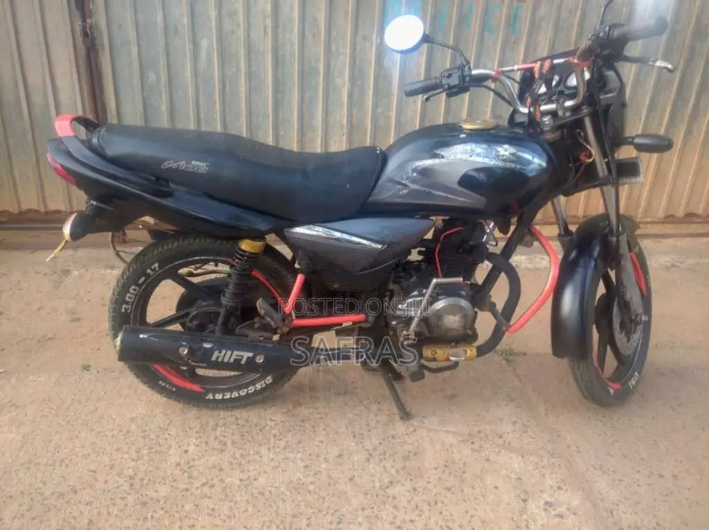 Bajaj Platina 2006 Motorbike (Used)