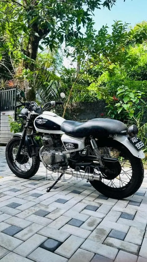 Honda CM Custom 1997 Motorbike (Used)