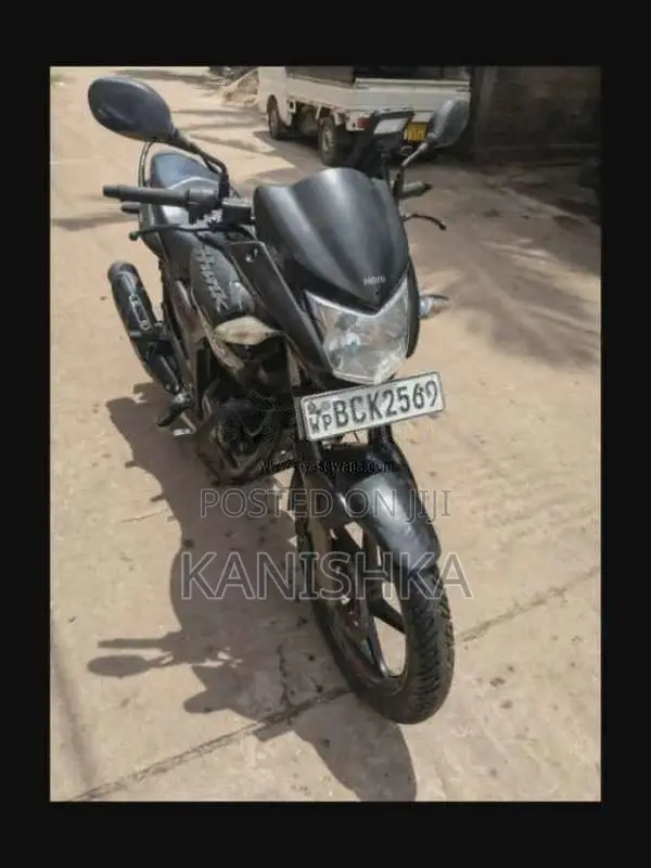 Hero-Honda Hunk 2015 Motorbike (Used)
