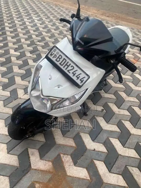 Honda Dio 2016 Motorbike (Used)