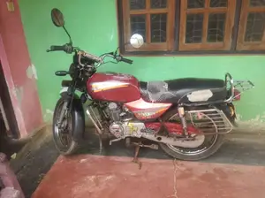 Bajaj Boxer 2003 Motorbike (Used)