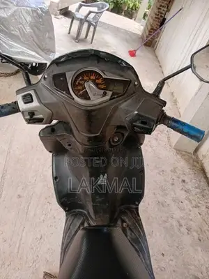 Hero Maestro 2020 Motorbike (Used)