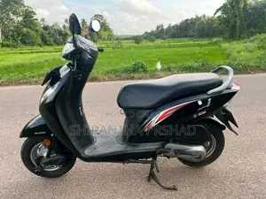 Hero-Honda Activa 2015 Motorbike (Used)