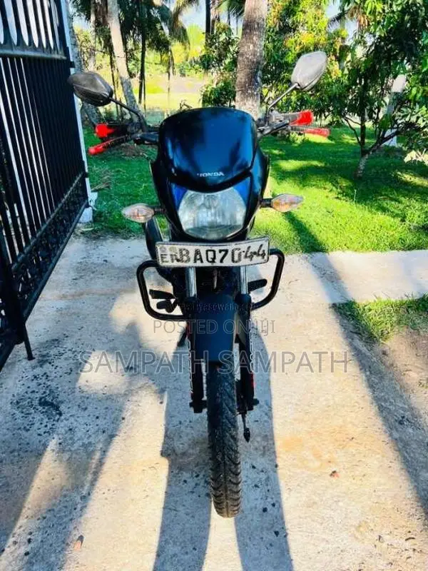 Hero-Honda Dream Yuga 2015 Motorbike (Used)