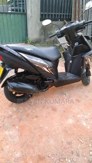 Yamaha ZR 2018 Motorbike (Used)
