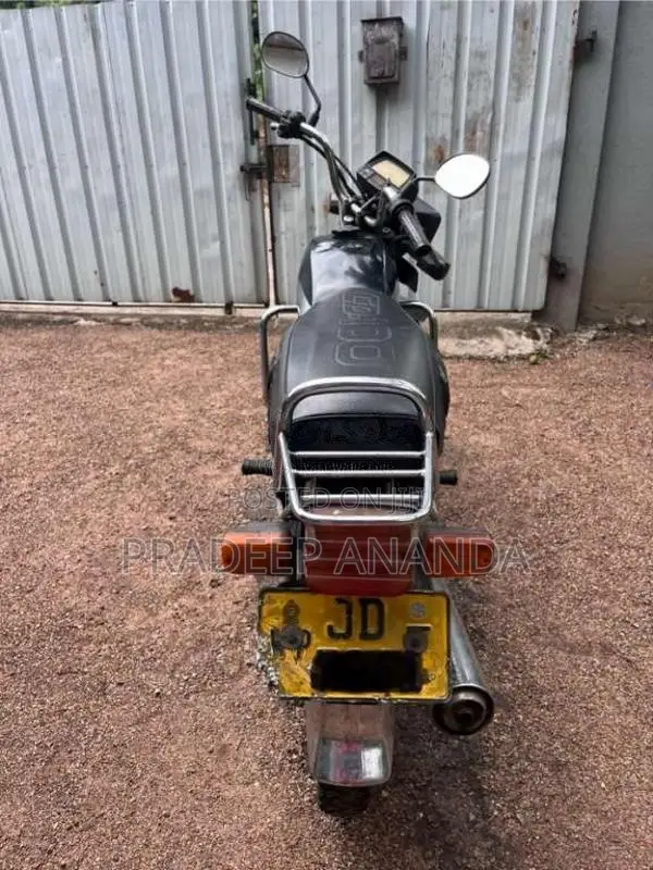 Hero-Honda Cd100 2004 Motorbike (Used)